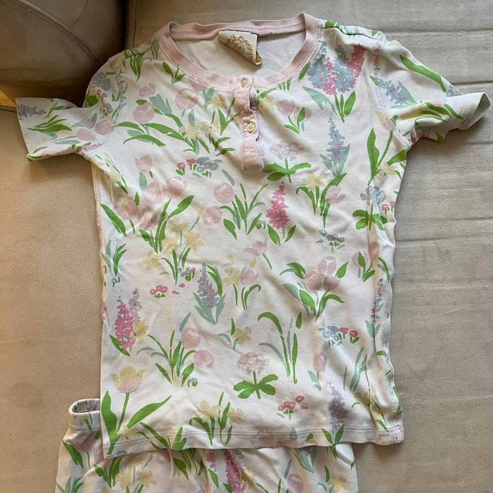 The Beaufort Bonnet Company Girls size 10 Pajama short set